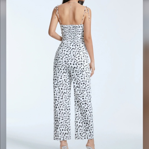 Commense Tie Strap Contrast Print Wide Leg Jumpsuit - Picture 2 of 6